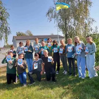Кольоровий тиждень "Вдячності ЗСУ" - синій колір - листи вдячності матерям воїнів ЗСУ