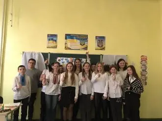 Інтелектуально-розважальна гра «Знавці рідної мови»