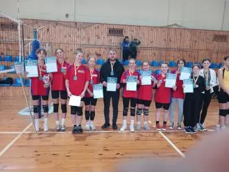 Вітаємо найкращих волейболісток Ратнівщини зі здобутим третім місцем у районному етапі змагань "Пліч-о-пліч"!